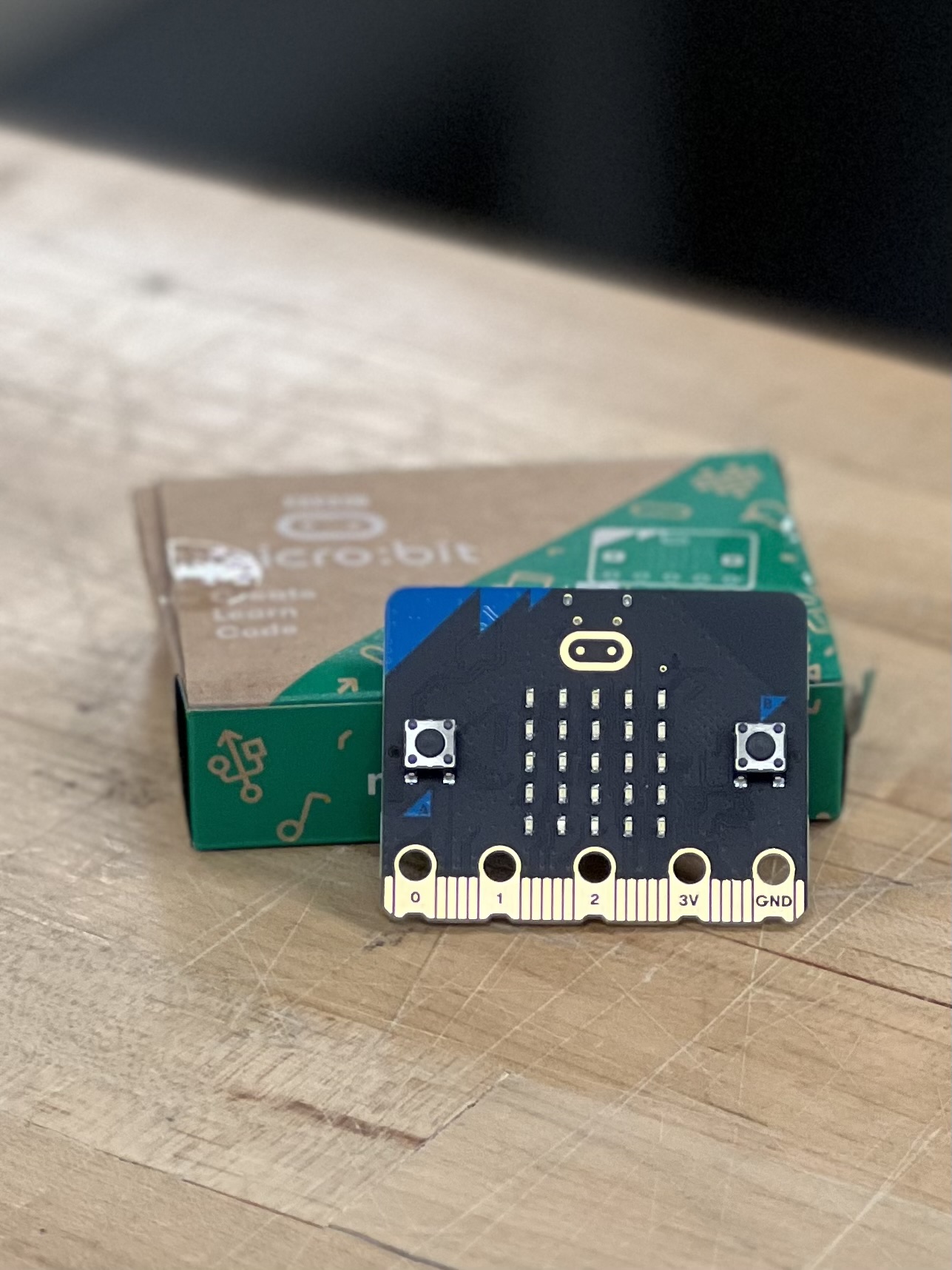 Embedded Systems - Physical Computing and Programming with the Micro:bit